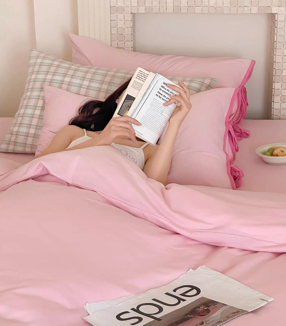 Blush and hot pink beddings set